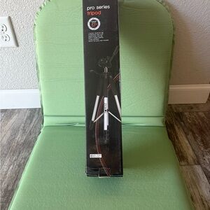 Pro Series Tripod with Black and White Legs